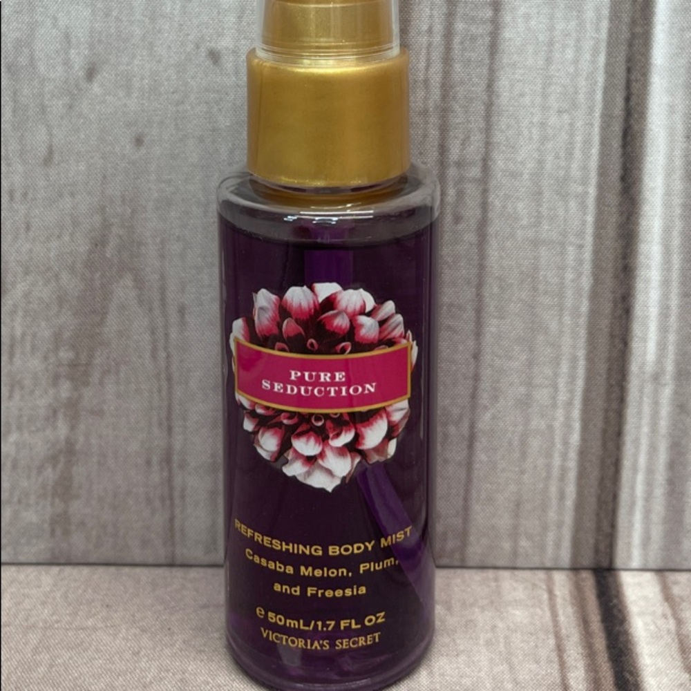 Victoria's Secret Pure Seduction Refreshing Body Mist 1.7 oz